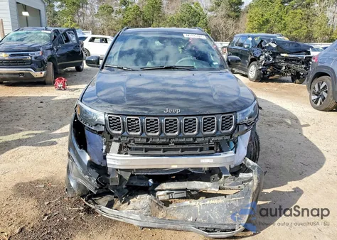 2025 Jeep Compass Latitude z USA, uszkodzony, nr VIN 3C4NJDBN9ST624307